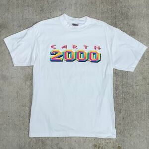 Large - Vintage y2k earth 2000 t-shirt